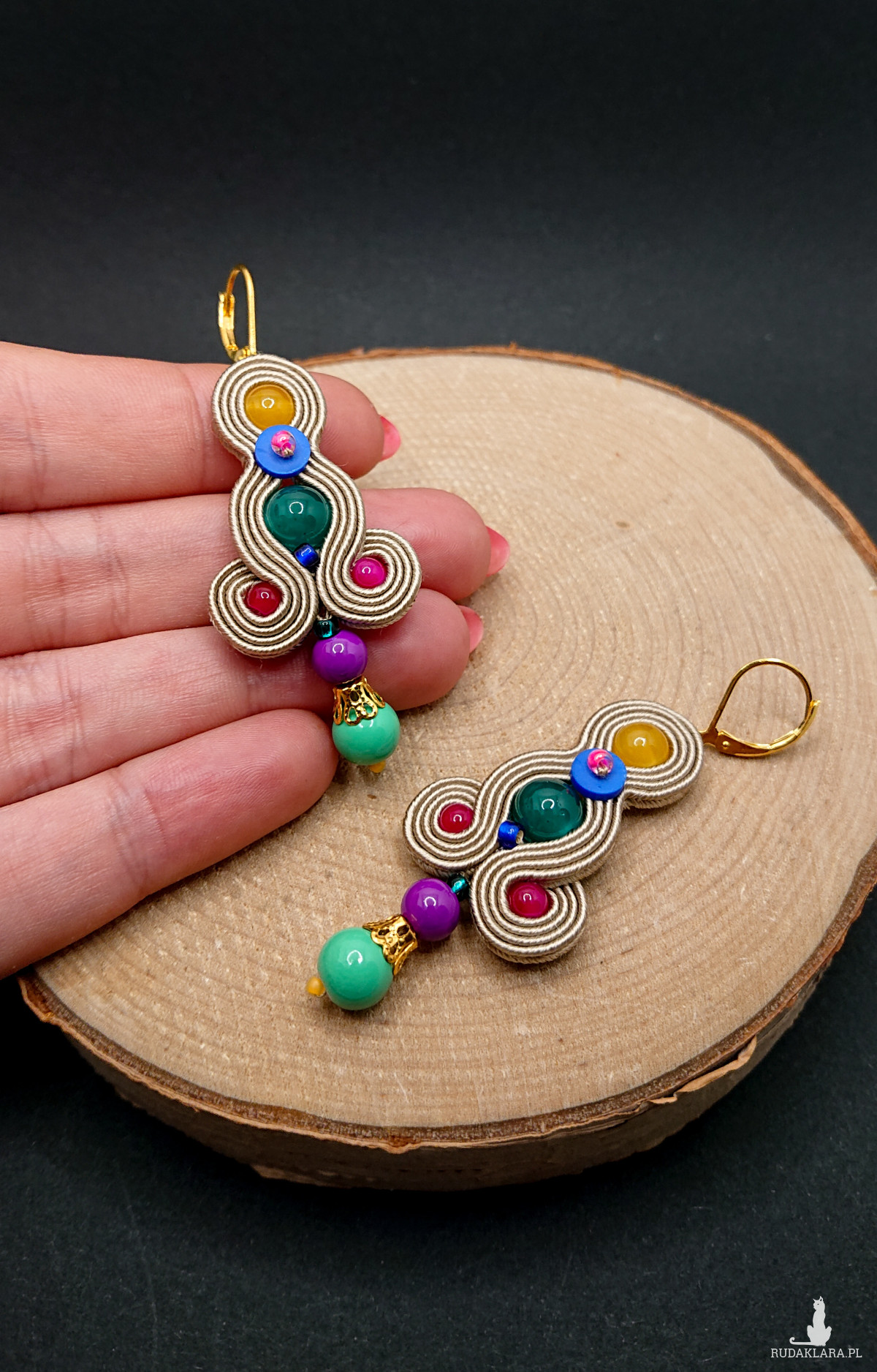 BEŻOWO-KOLOROWE KOLCZYKI SUTASZ 2.